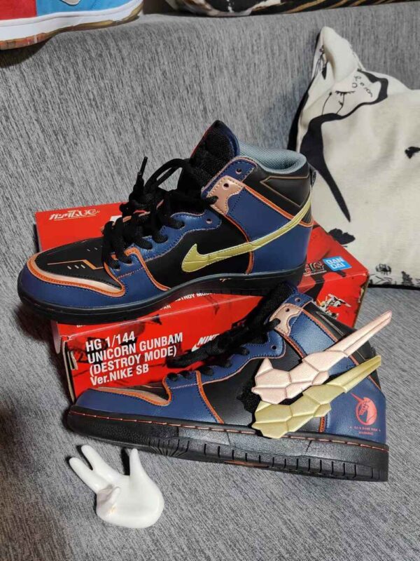 Gundam x NK SB Dunk High “Banshee” - Image 6