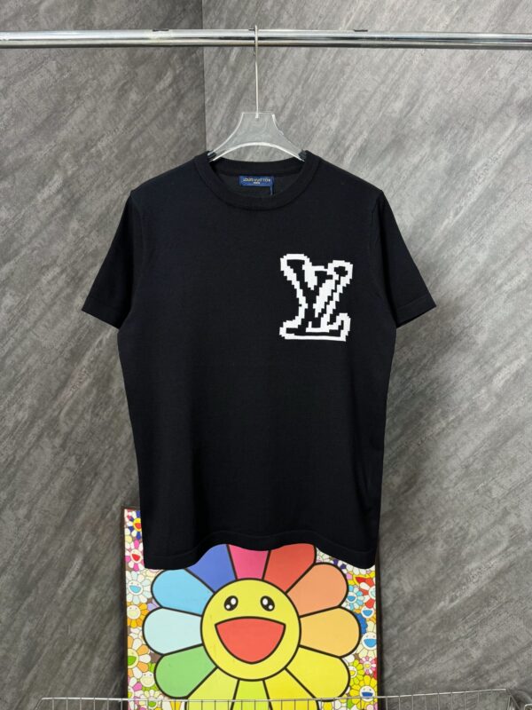Louis Vuitton short sleeve