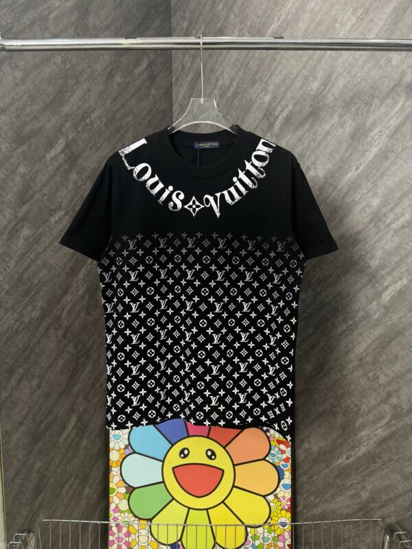 Louis Vuitton short sleeve