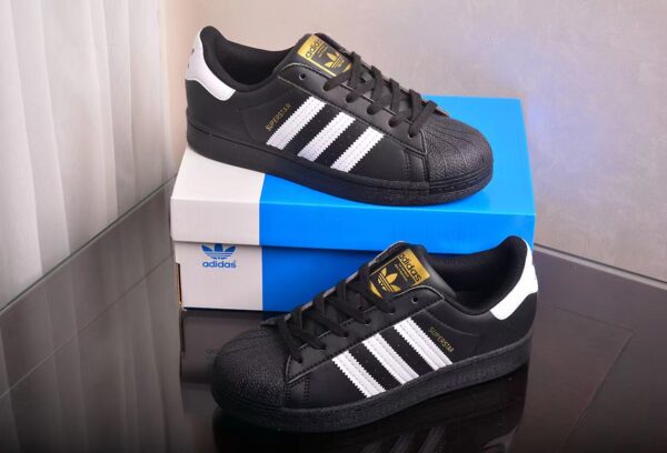 ADIDAS SUPERSTAR SHOES