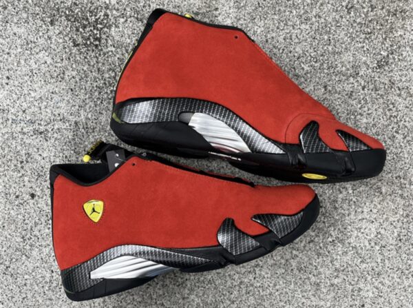 AJ 14 Ferrari