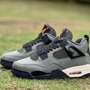 UNDEFEATED x Air Jordan 4 “Military Green” T1 Pure Original Version