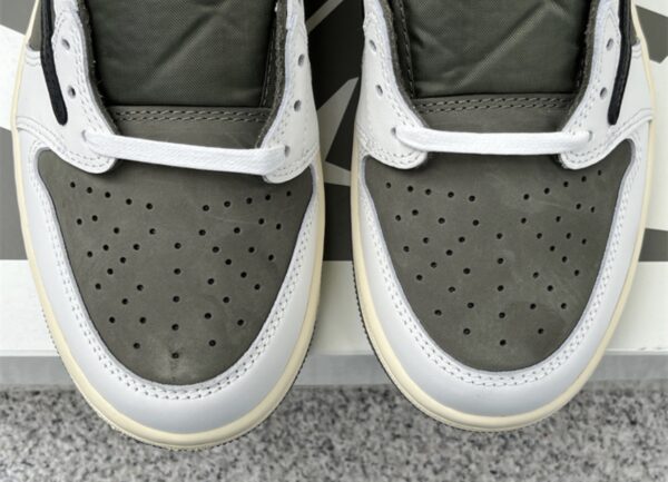 Travis Scott Medium Olive Low - Image 4