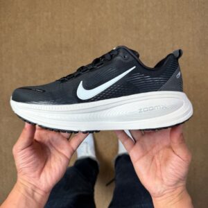 Nike Vomero 18 “Black Marathon”