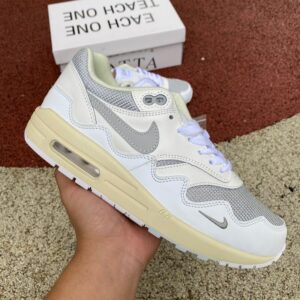 Nike Air Max 1 x Patta “White Grey Waves”