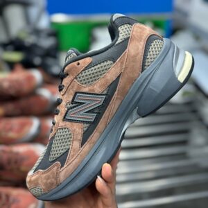 New Balance 2010 Brown-Black