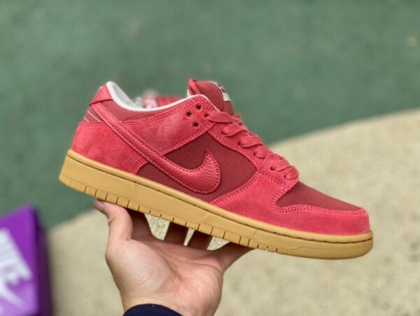 Nike SB Dunk Low “Red Gum” – Pure Original