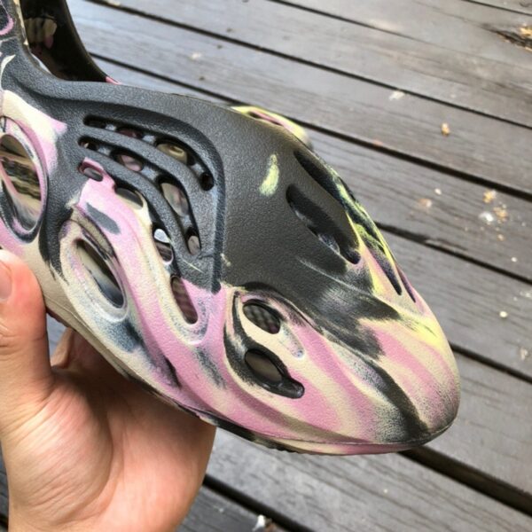Adidas Yeezy Foam Runner “Venom Purple” - Image 4