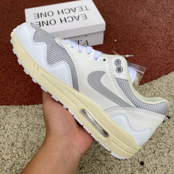Nike Air Max 1 x Patta “White Grey Waves” - Image 8