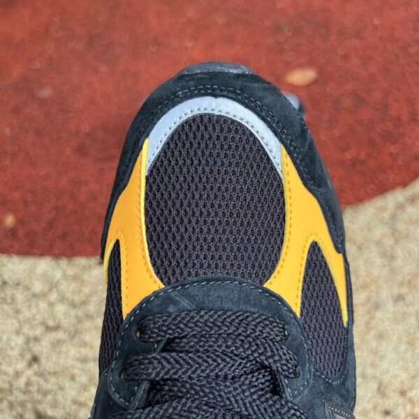 New Balance M2010 Black/Yellow/Purple/Red - Image 5
